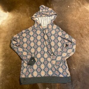 Aztec hooded t-shirt